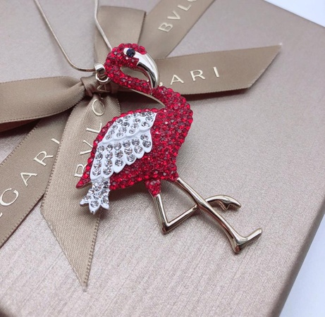 Колье с кулонами