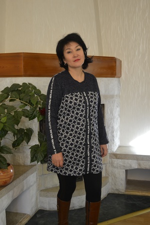 Üreticiden triko tunikler ve elbiseler (tümü stokta)