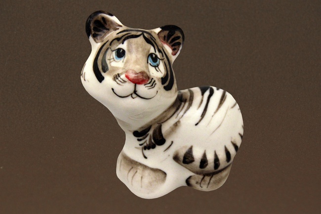 Сувенир символ года 2022 - Тигр Федя белый
