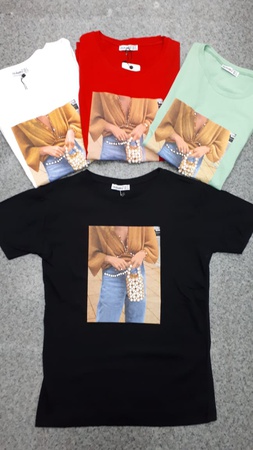 Женская футболка