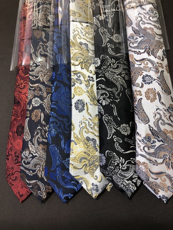 KRAVAT VE AKSESUARLAR