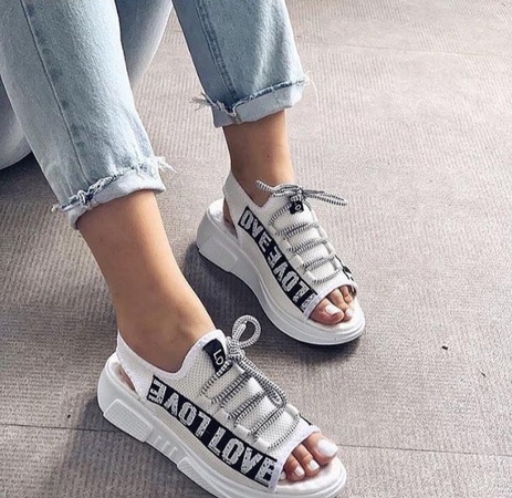 Женская обувь