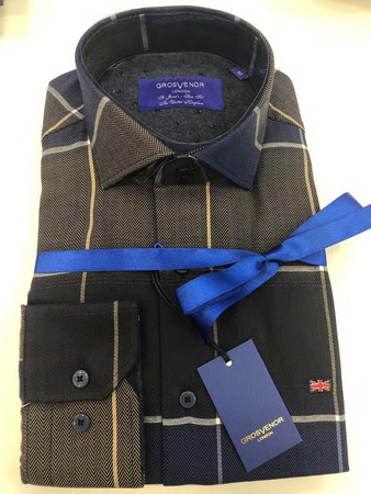 Erkeklerin gömlekleri