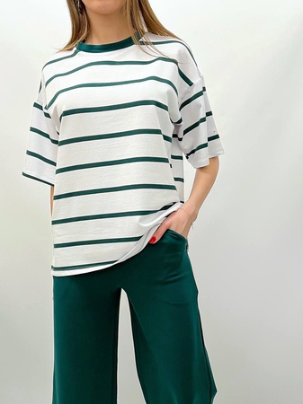 Базовый костюм в полоску