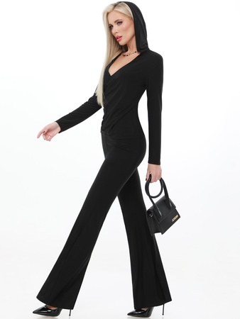 İki parçalı pantolonlu akşam takımı