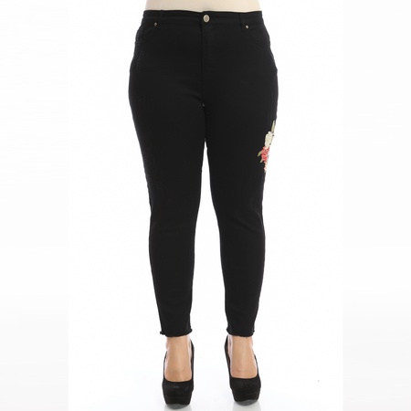 Büyük Beden Nakış Detaylı Kot