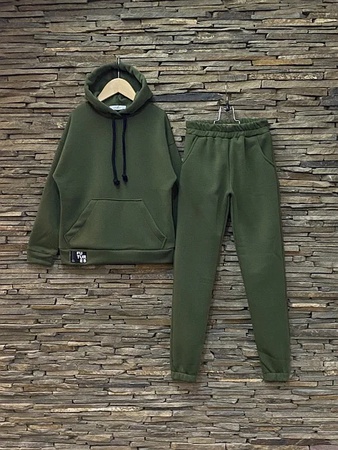 Genç eşofmanları. 146-164 yükseklik. Kendi üretimi.