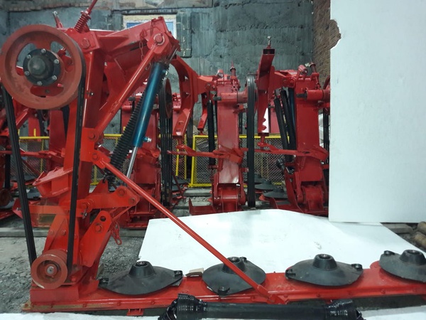 Косилка ротационная навесная КРН 2.1