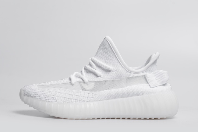 Кроссовки по оптовой цене.