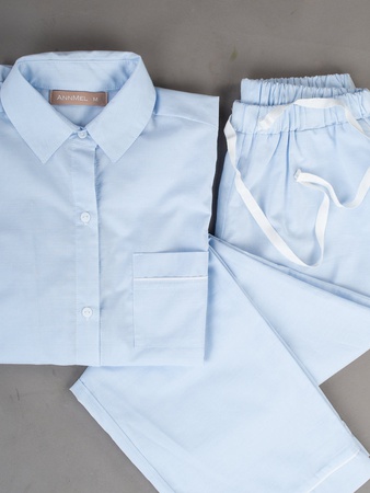 ПИЖАМА ИЗ ХЛОПКА С БРЮКАМИ И БЕЛЫМ КАНТОМ