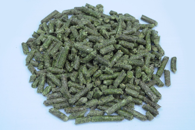 Compound feed for cattle