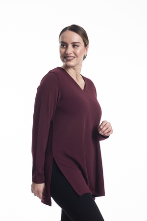 Блузка с v-образным вырезом