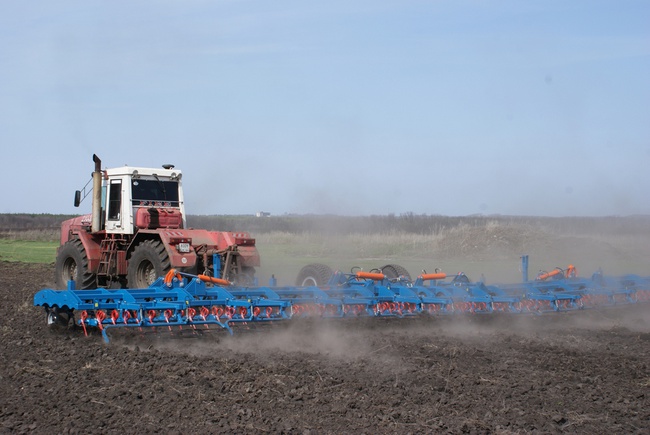 Grubber KBM-15PS-V (zwei Eggenreihen)