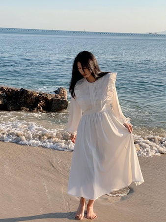 Белое платье