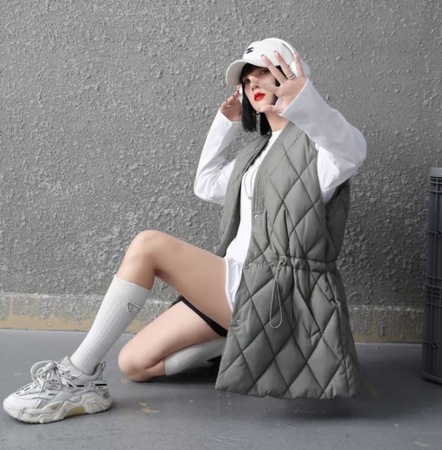 Стеганные безрукавки