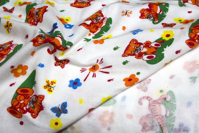 Ткань постельная детская грунт Котята