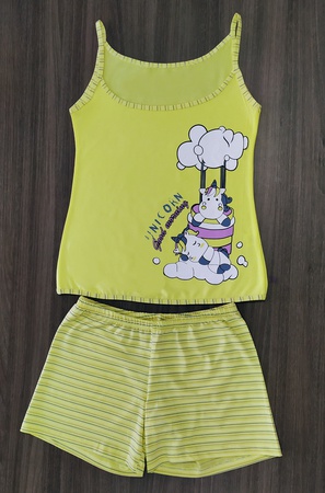 Kadınlar için pijamalar