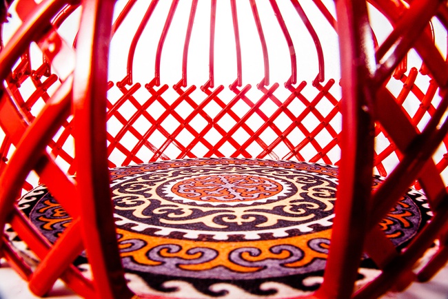 Yurt inşaatı doğal keçe ile kaplanmıştır