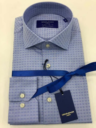 Erkeklerin gömlekleri