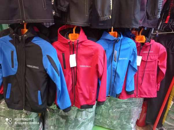 Sportswear for children and teenagers.