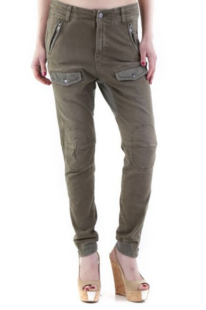 Trousers, jeans for teenagers and youth from Italy