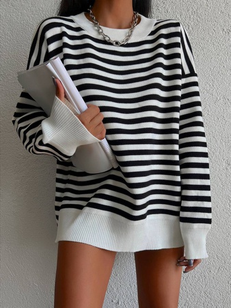 Женский свитер. Размер единый