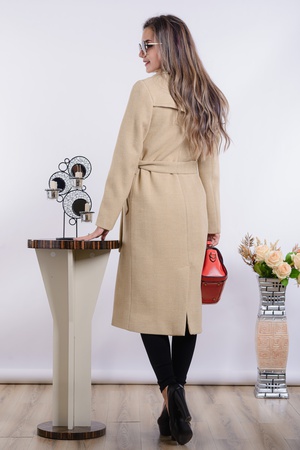 Классическое пальто с кокеткой