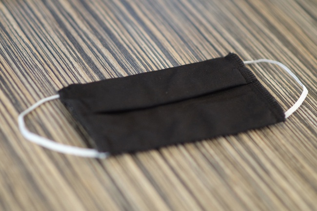 Маски защитные для лица многоразовые оптом.