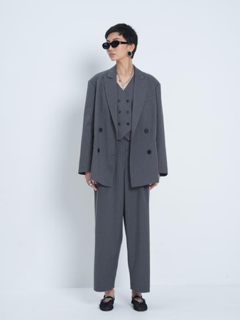 Деловой костюм-тройка П-116