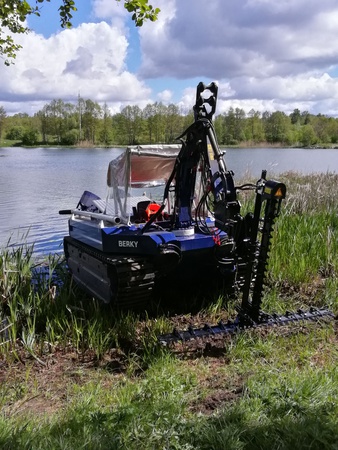 Amfibi bot BERKY TİP 6450