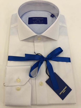 Erkeklerin gömlekleri