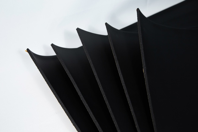 Arabalar için ses yalıtımı/ısı yalıtımı