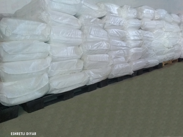 各种类型的聚丙烯和聚乙烯袋。