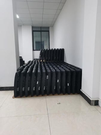 Second-hand monitors 19-34 inches long-term inventory sufficient for gaming and office