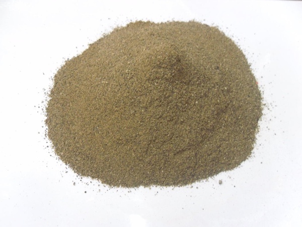 Baharatlar karabiber. En yüksek kalitede kurutulmuş gevşek karabiber. Vietnam'da üretildi.