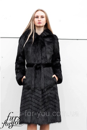 Kesilmiş nutria kürk &quot;Yolochka&quot; dan kürk manto