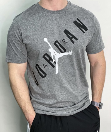 Спортивная мужская одежда