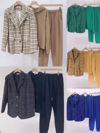 Kapüşonlular, spor çiftler, sweatshirtler, tişörtler, body gömlekleri