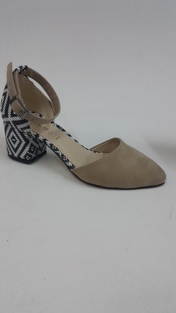 женские летние туфли на шпильке