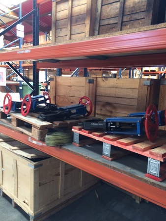 Kapatma ve kontrol vanaları.