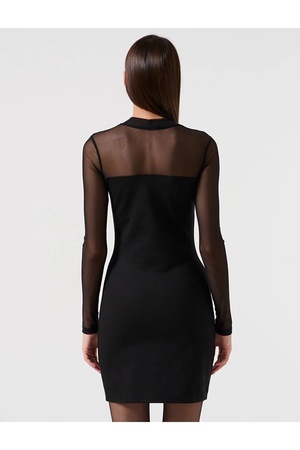 Kadınların elbisesi