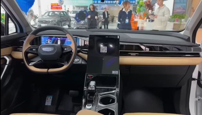 Çin'den Yeni Otomobil