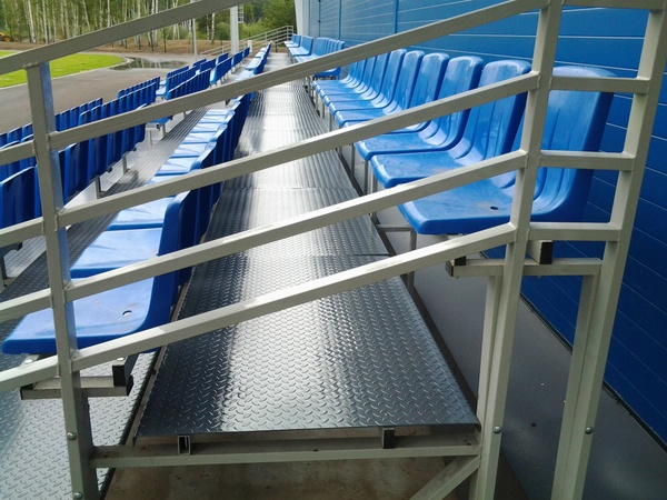 Tribün katlanabilir