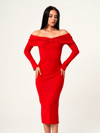 Örme omuzları açık elbise