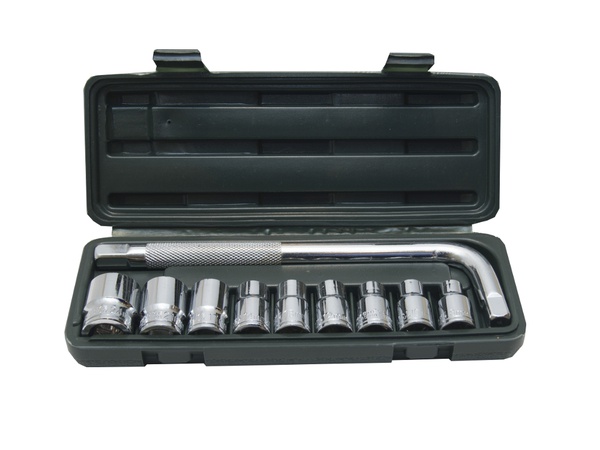 Наборы инструментов в ассортименте