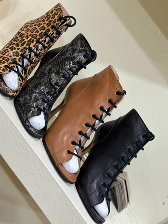 Спортивные танцевальные туфли по предзаказу