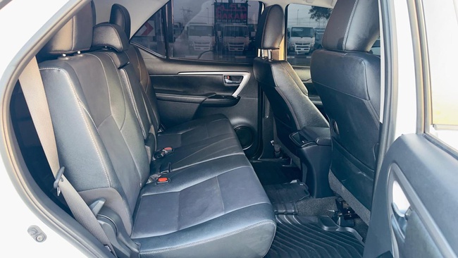 2020 Toyota Fortuner White SUV