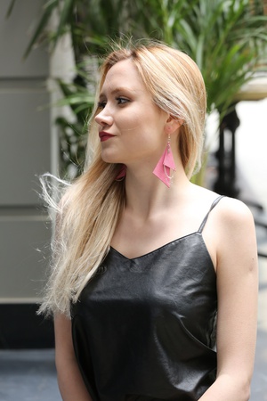 W-111-1  кожаные серьги