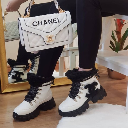 Женская обувь