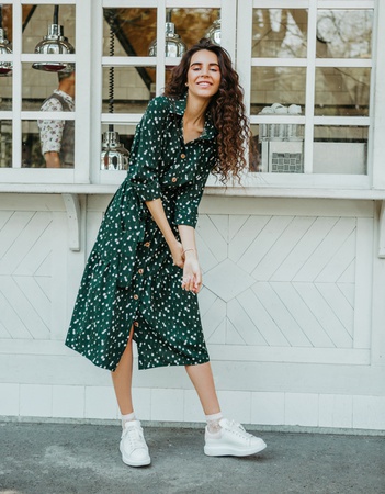 Платье миди на пуговицах